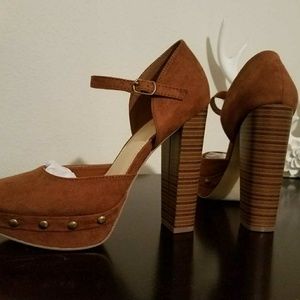 NIB Just Fab Platform Heels